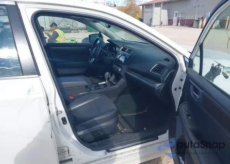 2017 Subaru Legacy 2.5I Limited z USA, uszkodzony, nr VIN 4S3BNAK65H3060335